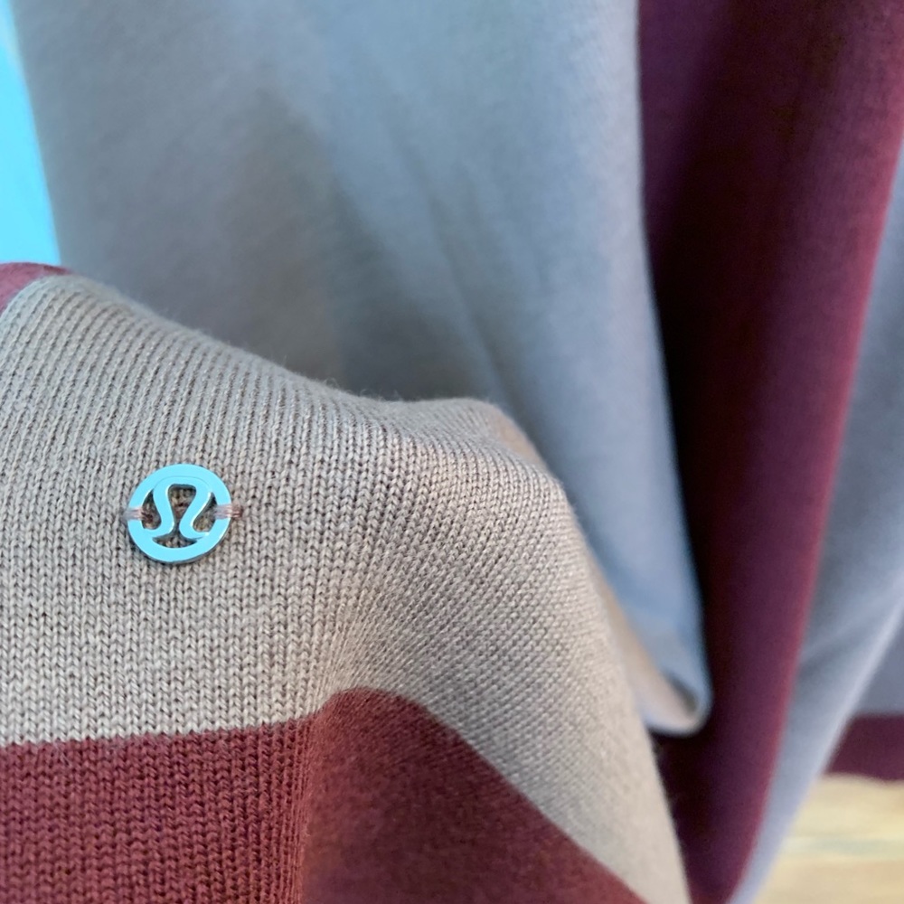 SALE❣️❣️Lululemon bundle up wrap savannah NWT - Picture 6 of 8